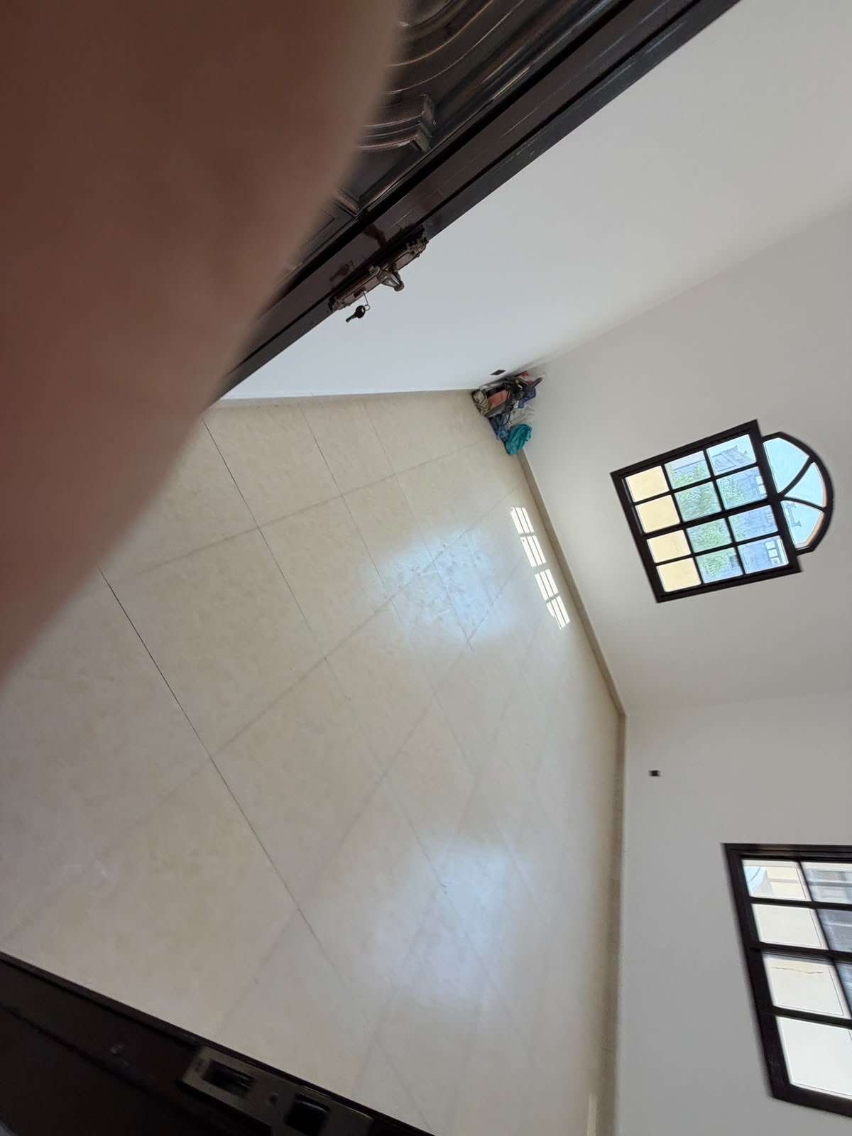 4 bedroom villa for rent in khuzam 