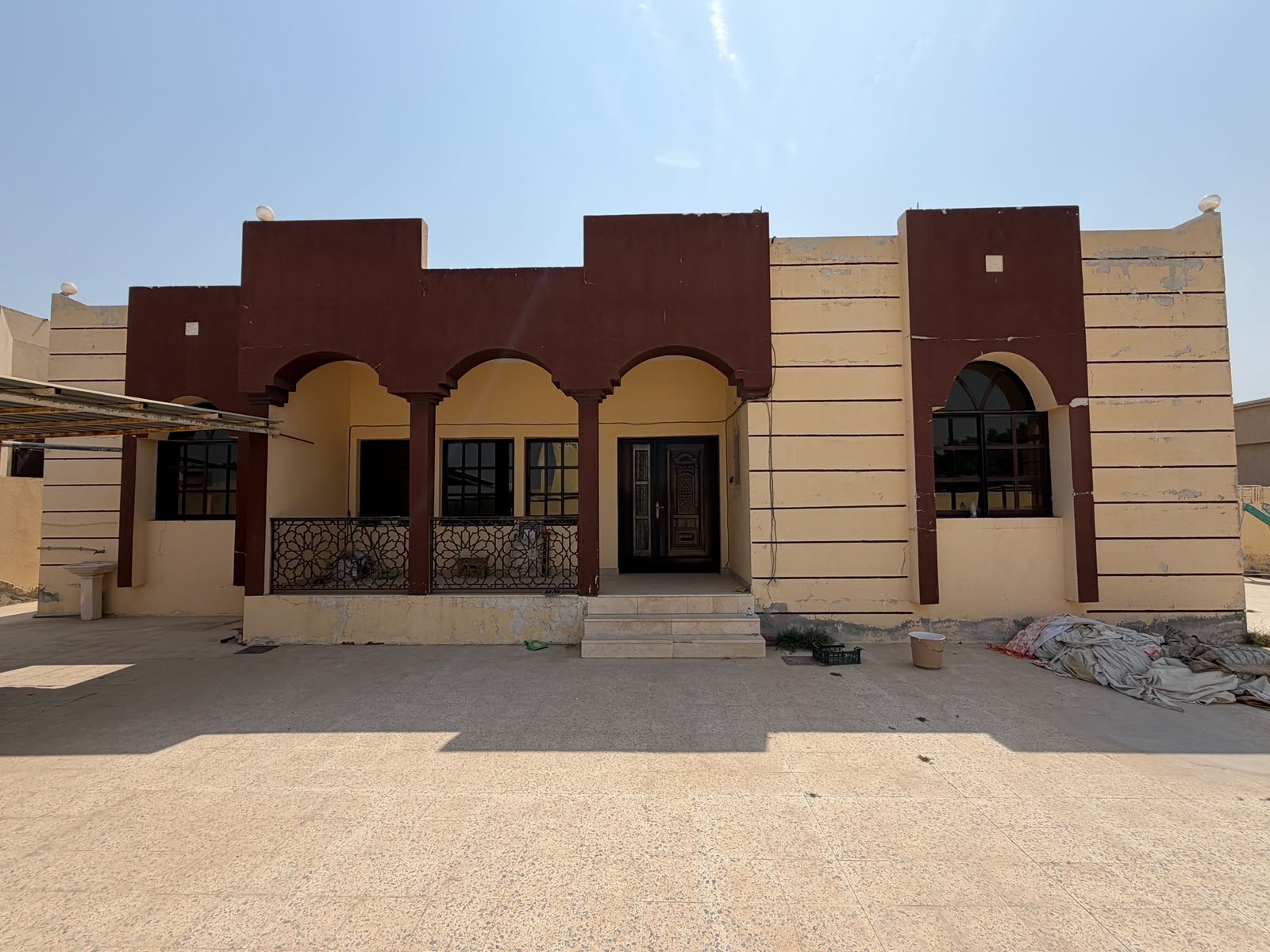 4 bedroom villa for rent in khuzam 