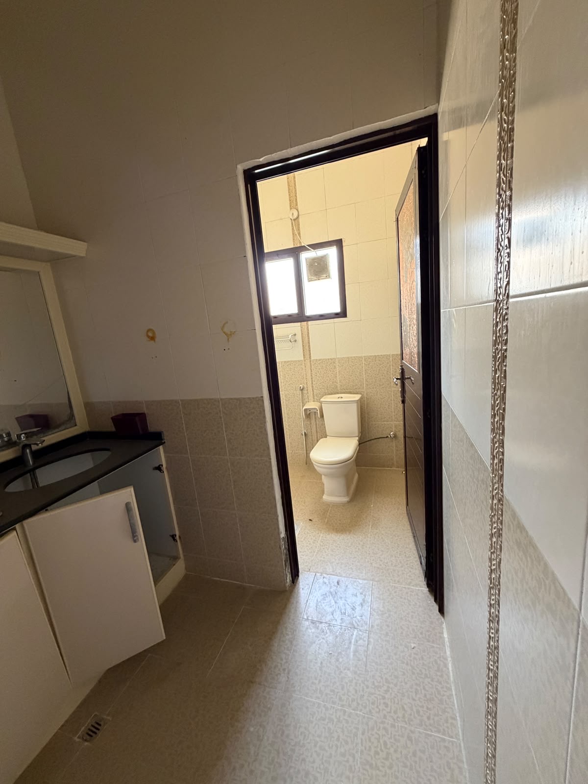 4 bedroom villa for rent in khuzam 