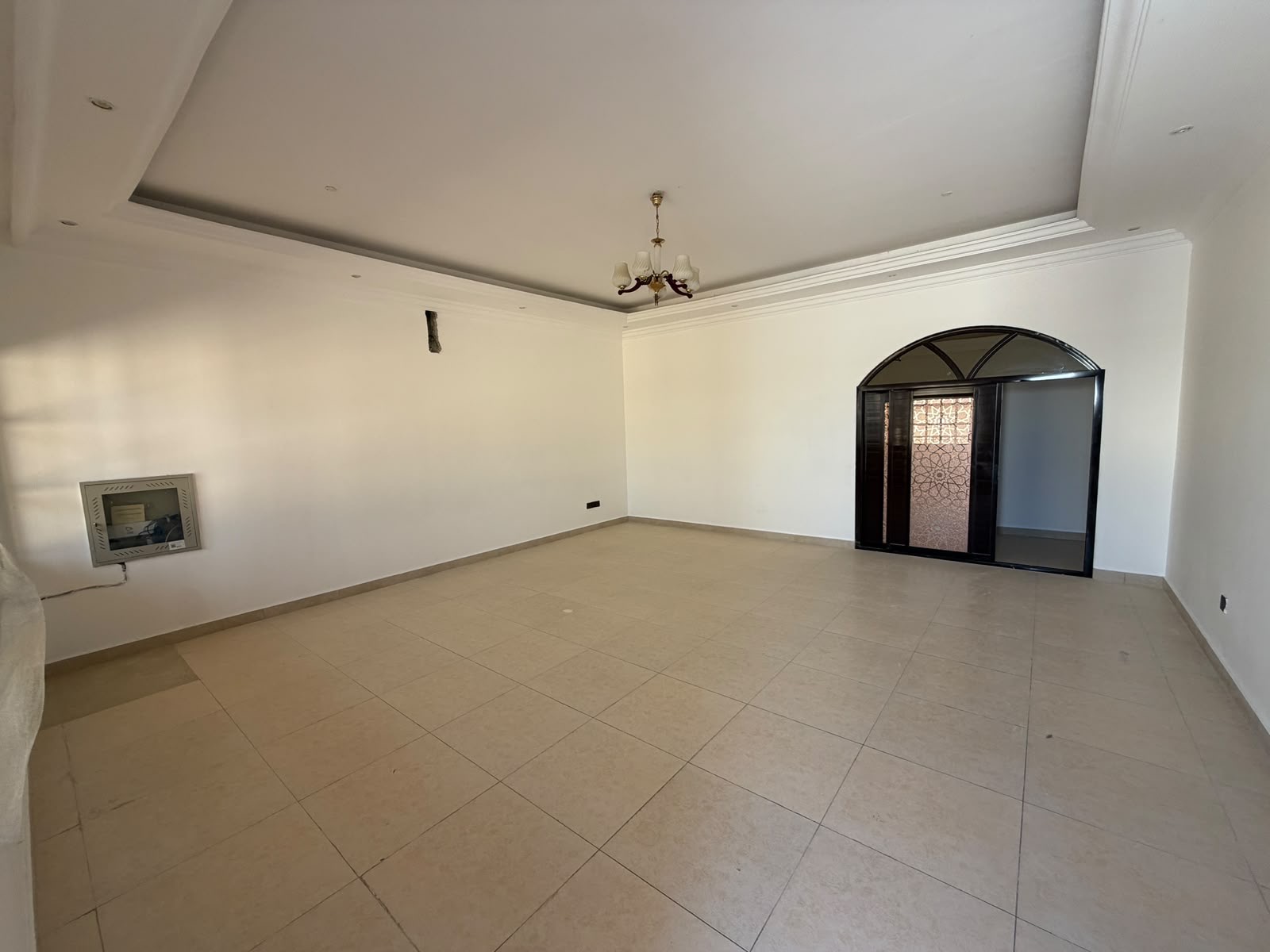 4 bedroom villa for rent in khuzam 